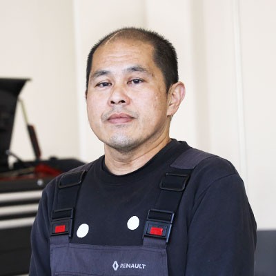 安達 敏広